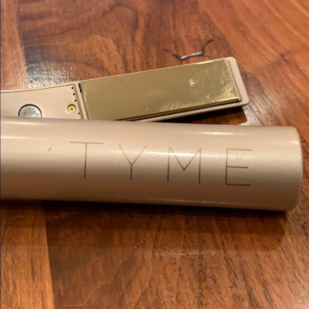 TYME CURLING iron - Picture 2 of 2